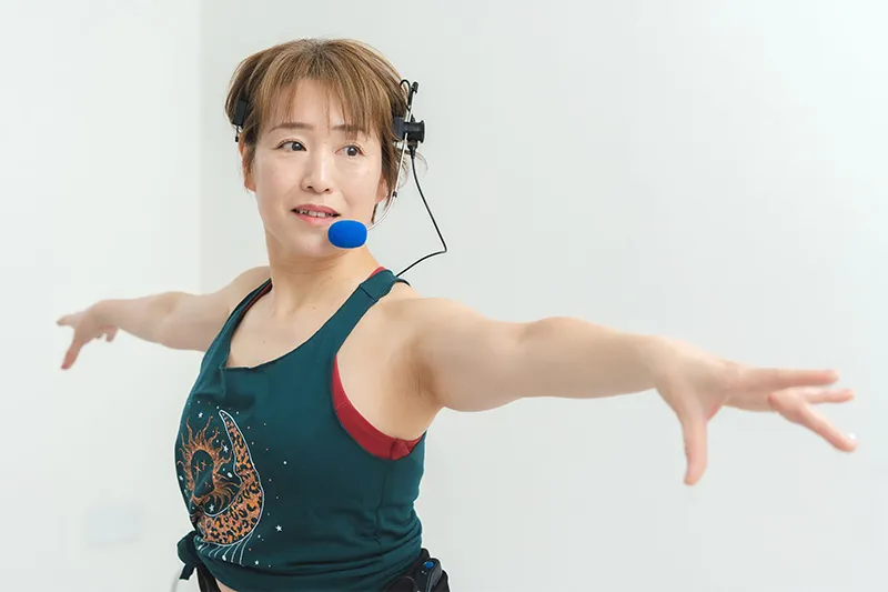 名曲に合わせて身体を動かすプログラム